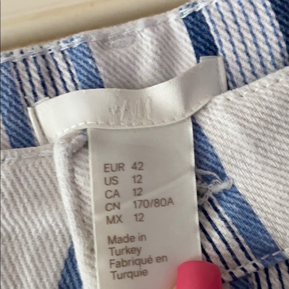 Blue & White Striped Highwaisted Wide Leg Pants - Picture 3 of 13